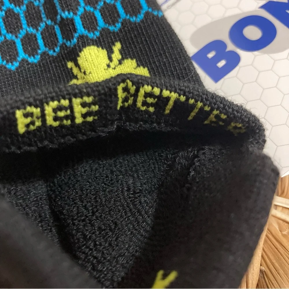 🆕 “Be Better” 1 pair of Bombas Black Ankle Socks with Blue/Orange Bumblebee! 💥 - Picture 5 of 6